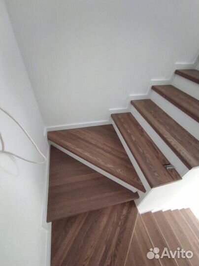 Лестница из дуба