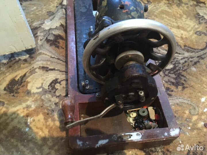 Старинная швейная машинка Подольск