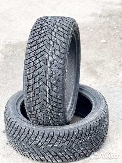 Zmax Winternova Stud II 255/45 R19 80H