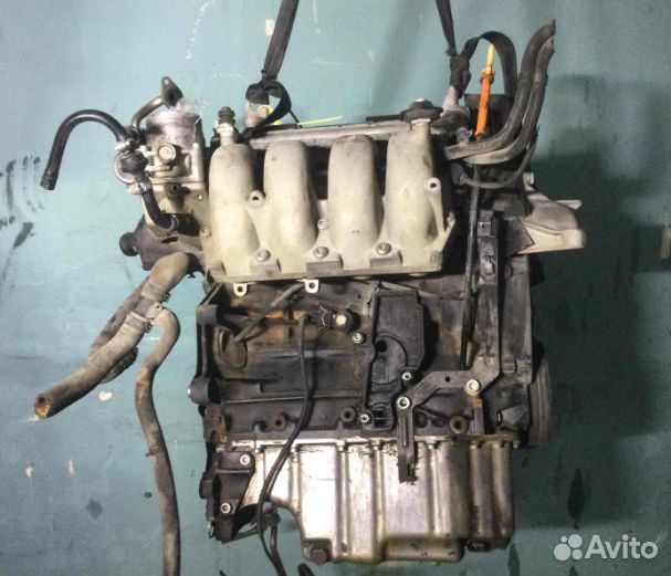 Двигатель двс Volkswagen Golf 4 Bora 1.6i AUS
