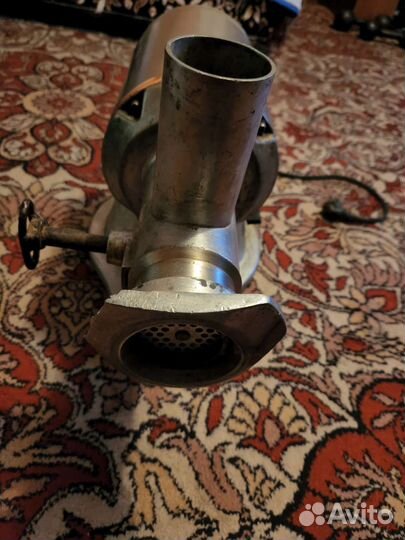 Мясорубка электрическая бу