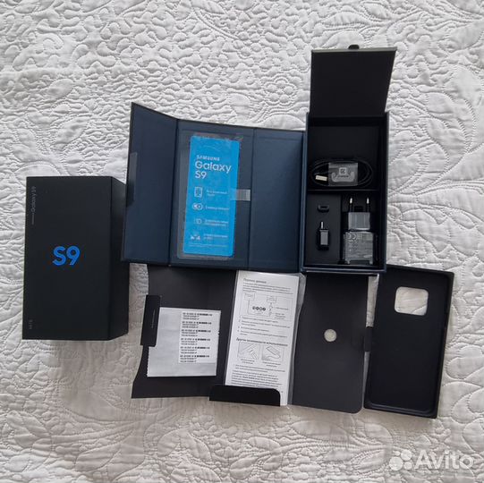 Samsung Galaxy S9, 4/64 ГБ