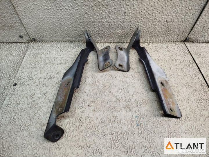 Петля капота nissan march