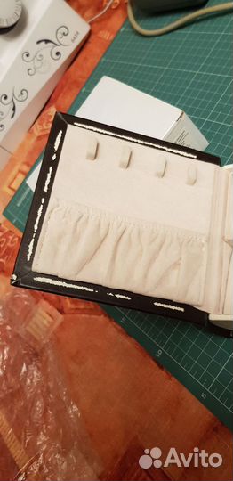 Шкатулка для ювелирных украшений