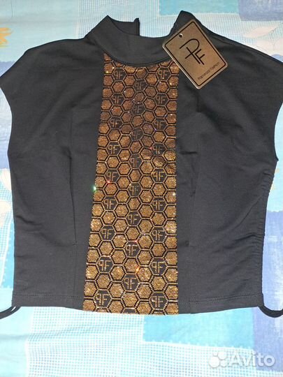 Костюм женский в стразах