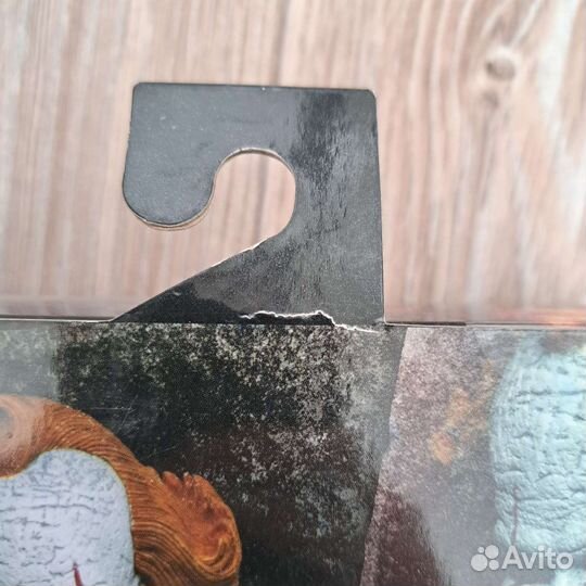 Коллекционная фигурка Pennywise (It) Neca 18 см