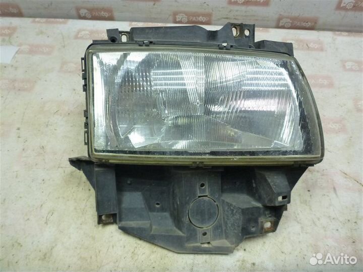 Фара передняя правая Volkswagen Caravelle 7DC AHY