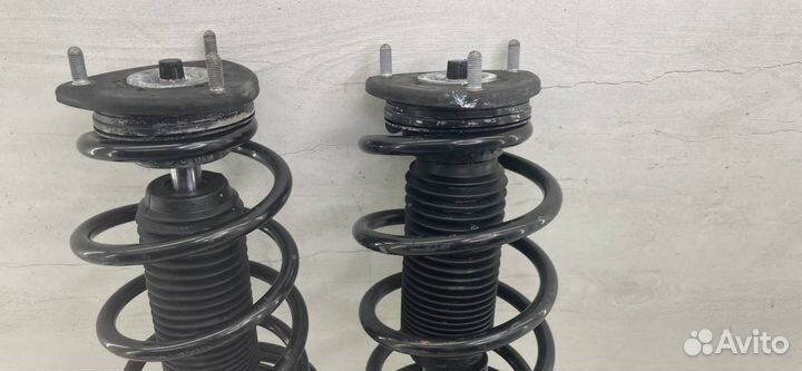 Стойка амортизатора передняя Mazda CX-5