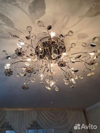 Люстра хрустальная галагеновая