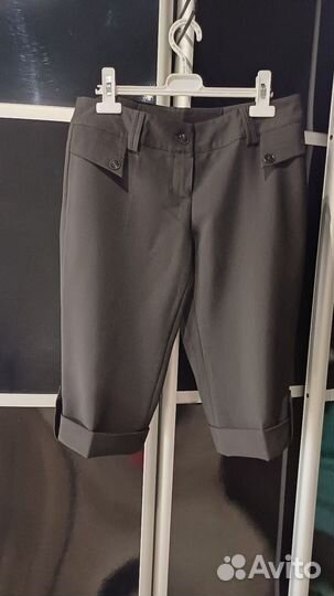 Брюки капри, бриджи