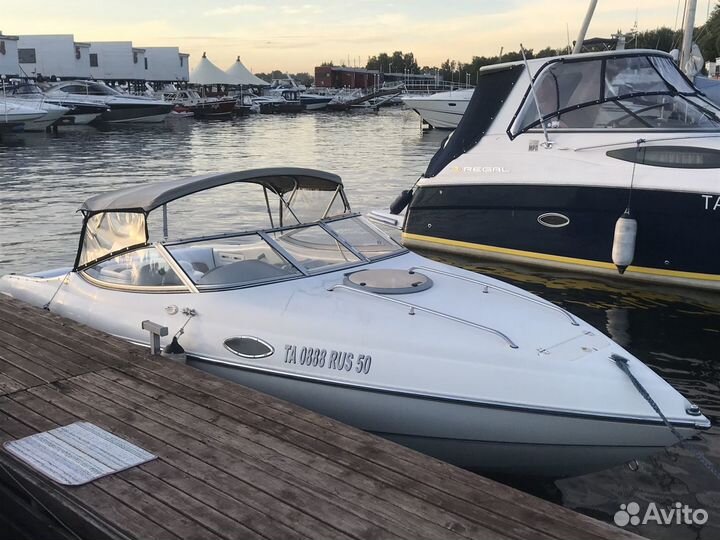 Прогулка на катере, аренда катера с капитаном