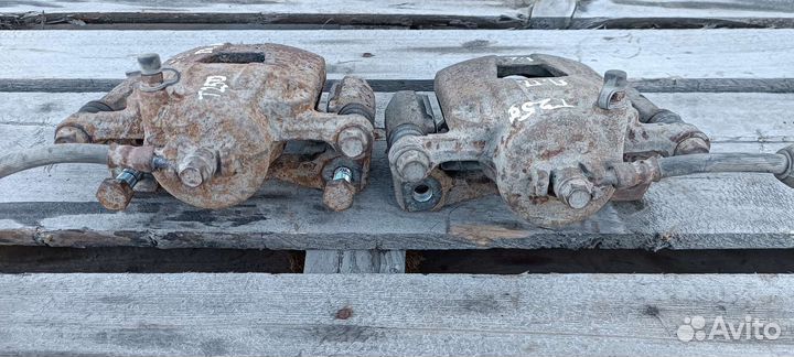 Суппорт передний Шевроле Авео т200 т250