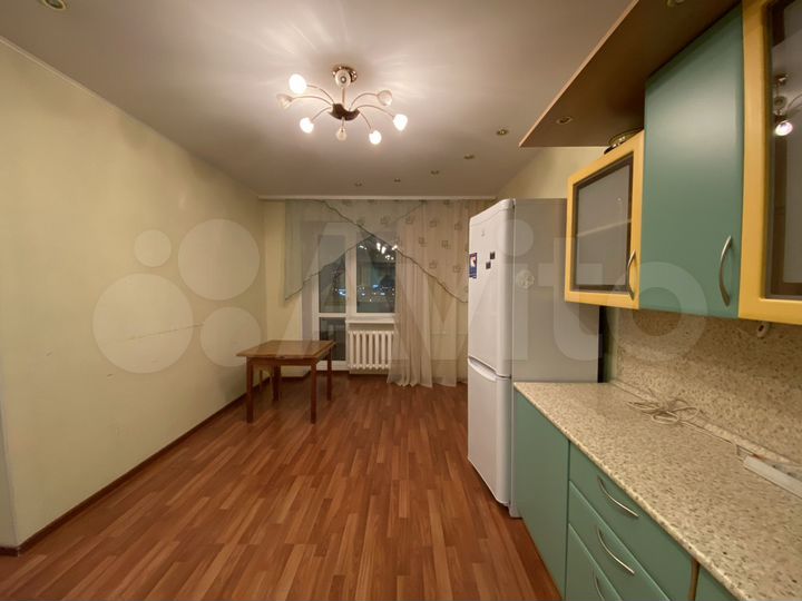 2-к. квартира, 84 м², 9/9 эт.