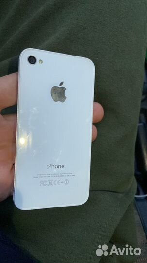 iPhone 4, 8 ГБ