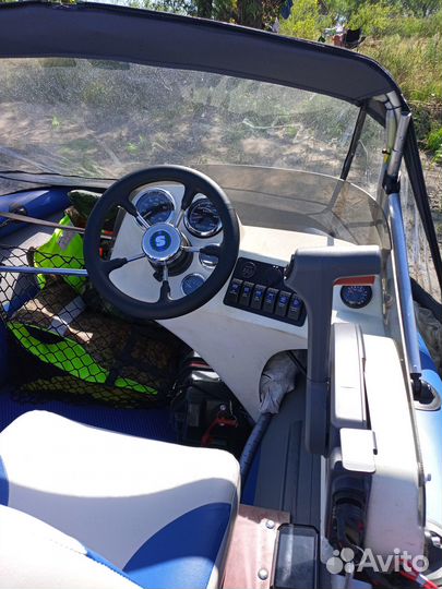 Лодка Риф Тритон 420Ф с мотором Ямаха 30 2т