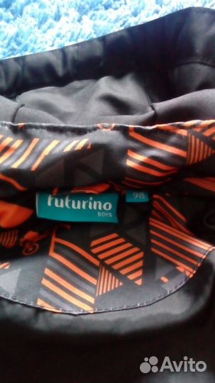 Куртка бу futurino