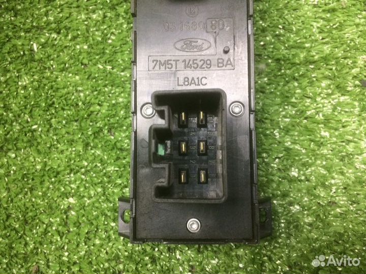 Блок управления стеклоподъёмниками Ford Focus 2