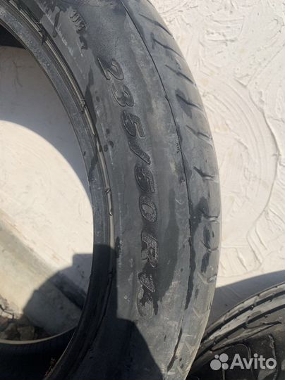 Pirelli P Zero 235/50 R19