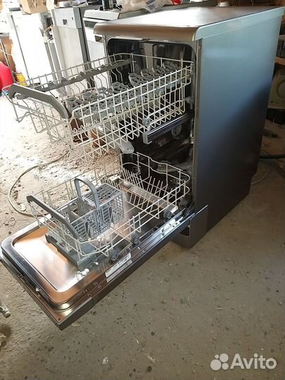 Посудомоечная машина hotpoint Ariston 45см