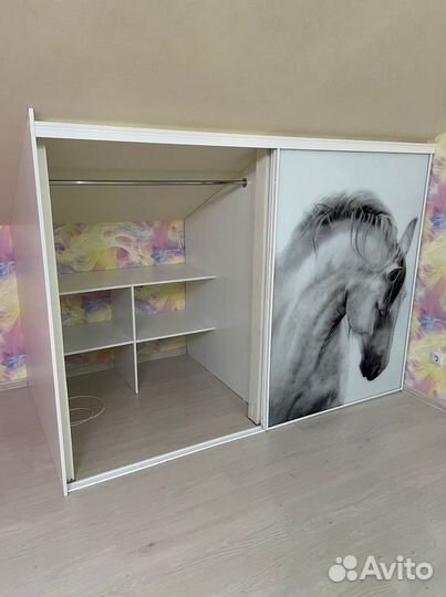 Шкаф двухстворчатый