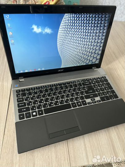 Acer V3 amd A10/8 gb/нов акб