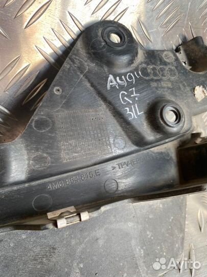 Брызговик задний левый Audi Q7 4M cvmd 2016