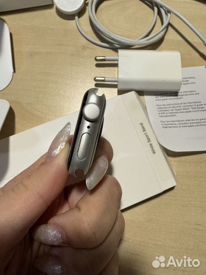 Часы apple watch se 40 mm 2021