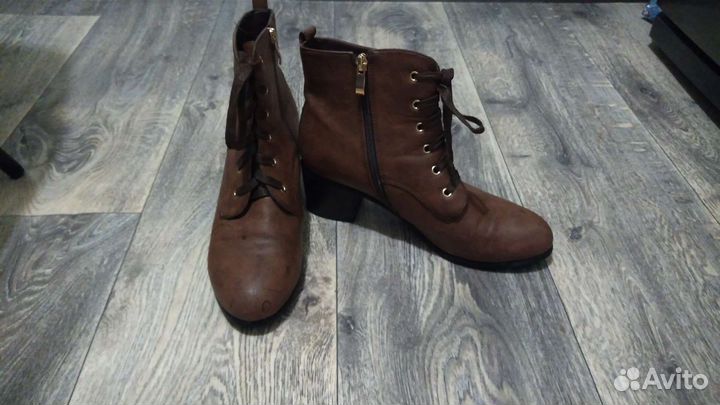Ботинки женские 39 размер бу