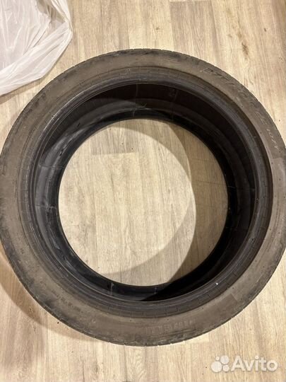 Pirelli P Zero 275/40 R22 и 315/35 R22