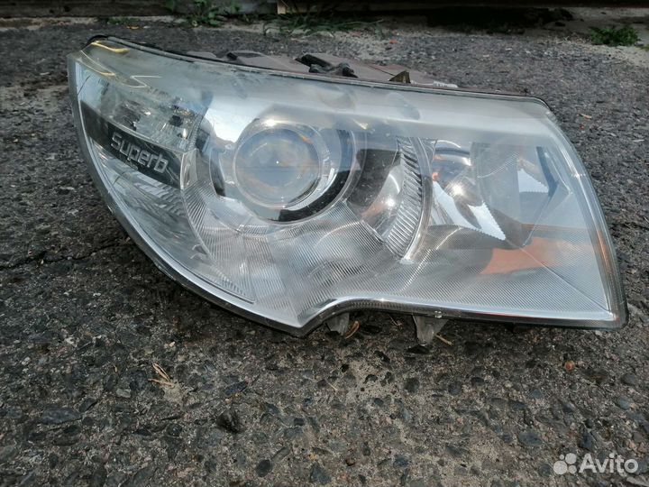 Фара skoda superb