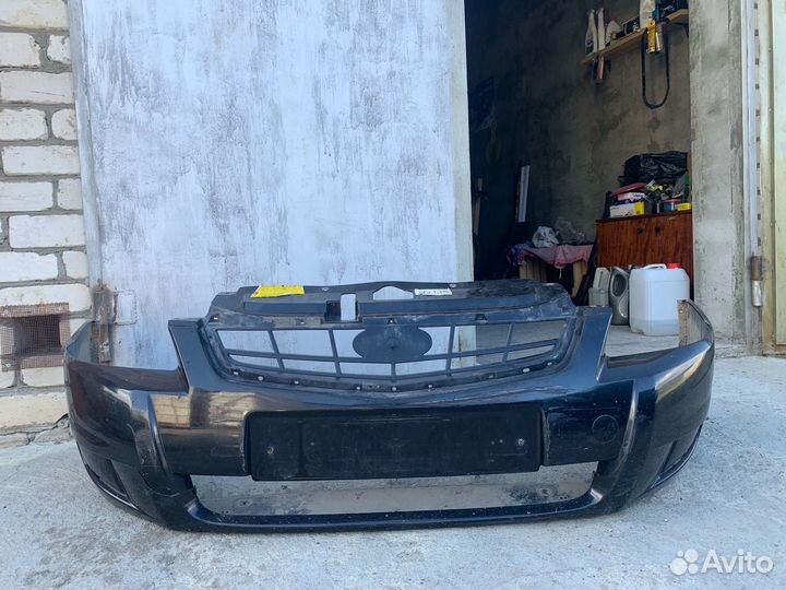 Продам бампер на приору