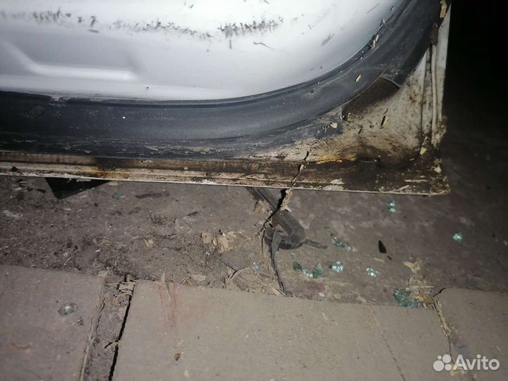 Дверь задняя левая honda logo