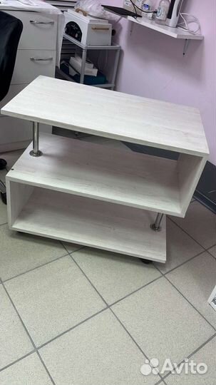 Журнальный столик на колесах бу