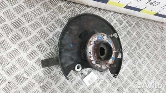 Ступица передняя левая opel astra J (8BN15K901)