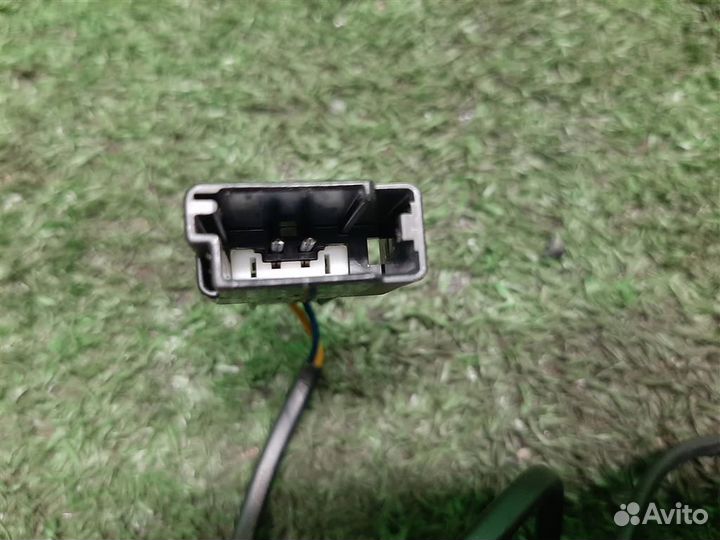 Замок ремня безопасности передний правый Chevrole