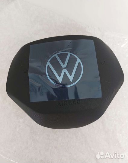 Подушка безопасности в руль Volkswagen 5NA880201E