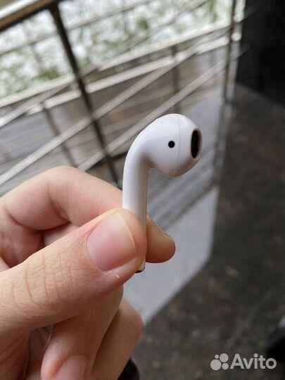 Airpods наушник правый