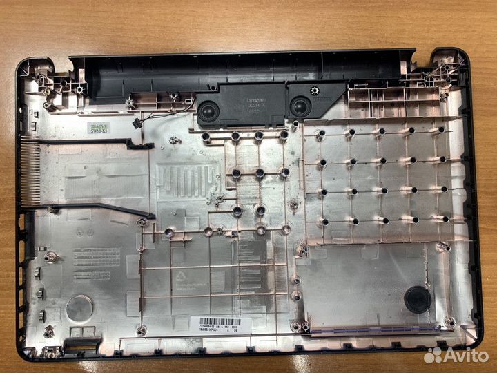 Поддон Asus R540S