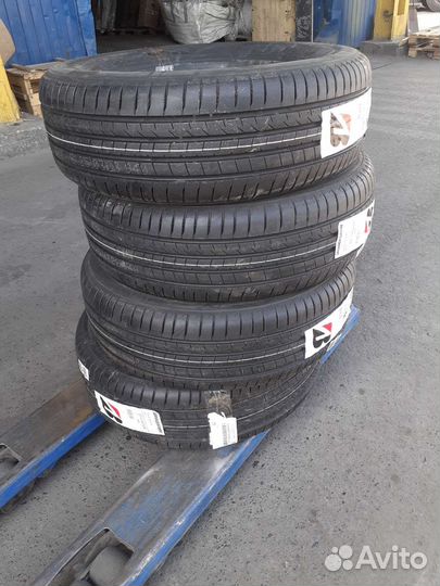 Bridgestone Alenza 001 215/65 R16 98H