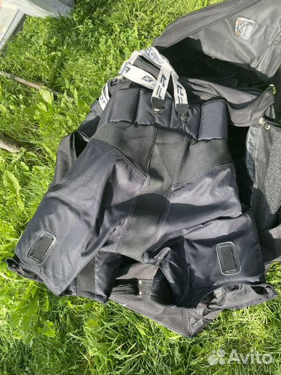 Хоккейные шорты вратаря