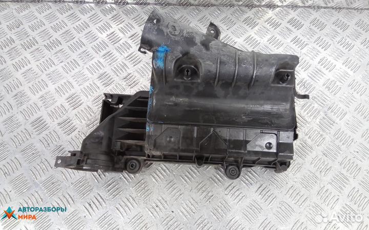 Корпус воздушного фильтра Ford Fusion рест. 2007