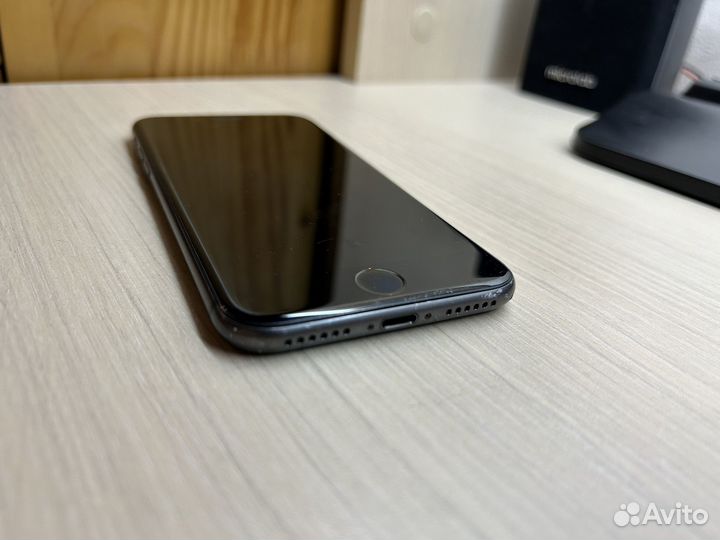 iPhone 8, 256 ГБ