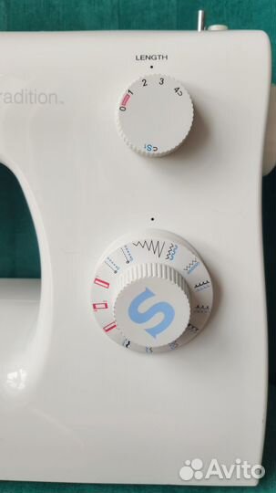 Швейная машина Singer Tradition 2259