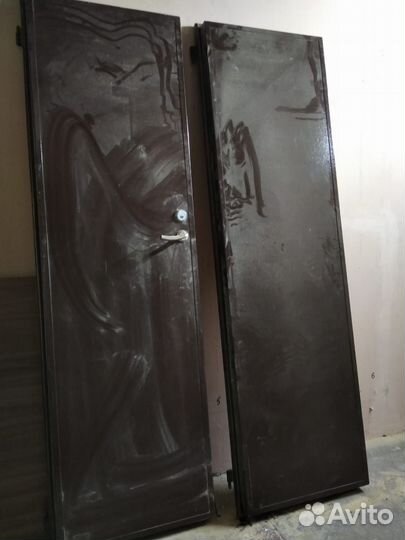 Металлическая дверь бу