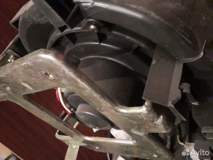 Корпус, вентилятор, радиатор печки Lifan Solano