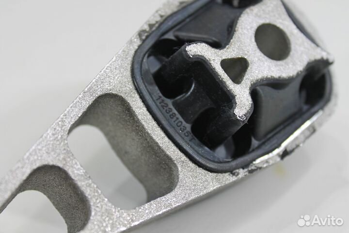 Опора двигателя задняя 112381035Т спорт веста