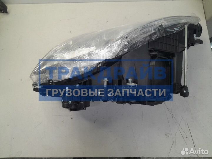 Фара головного света Мерседес Актрос мп4 правая