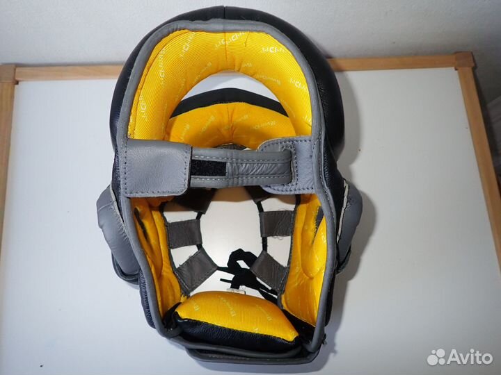 Боксерский шлем с бампером Everlast savemax