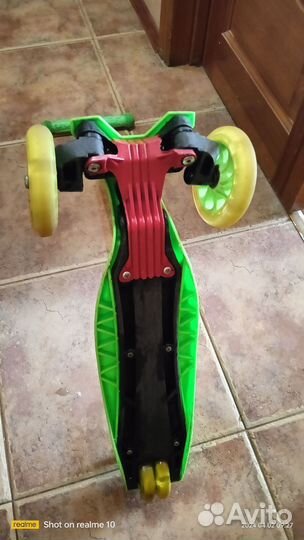 Самокат детский бу четырехколесный