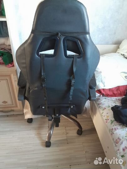 Компьютерное кресло с массажем